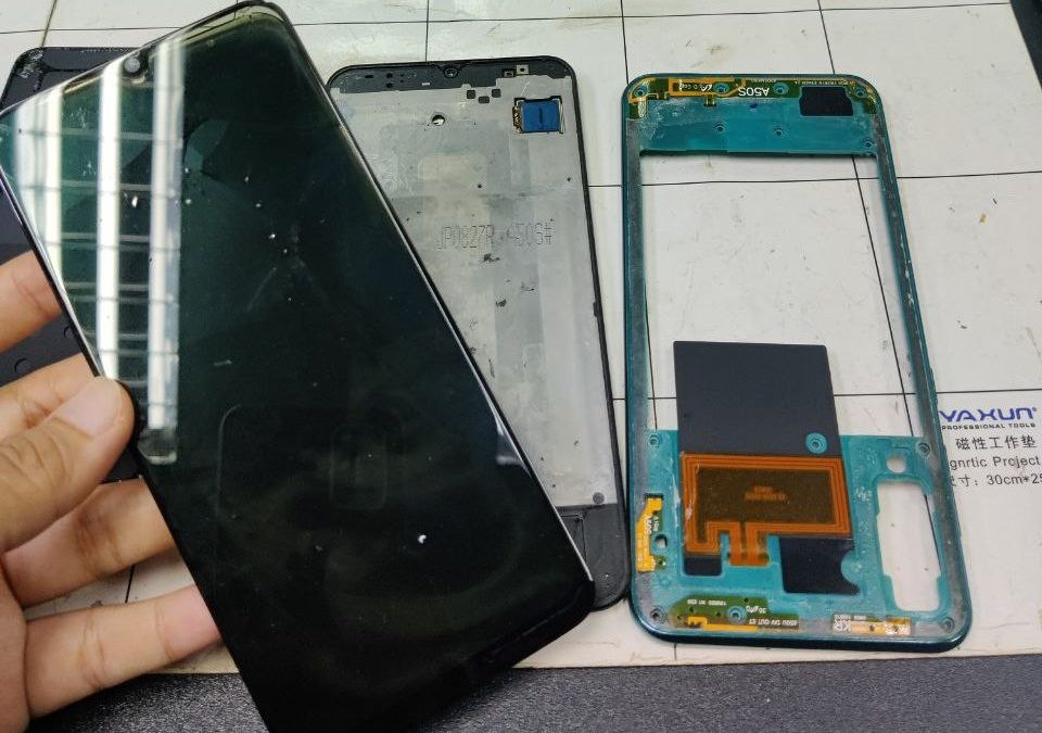 Samsung Galaxy A50s LCD Replacement.