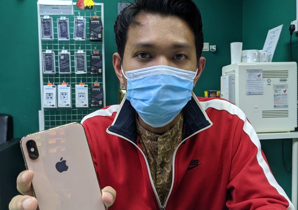 iPhone XR Back Glass Replacement.